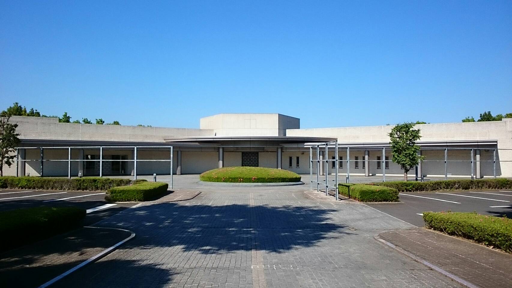 ホール正面
